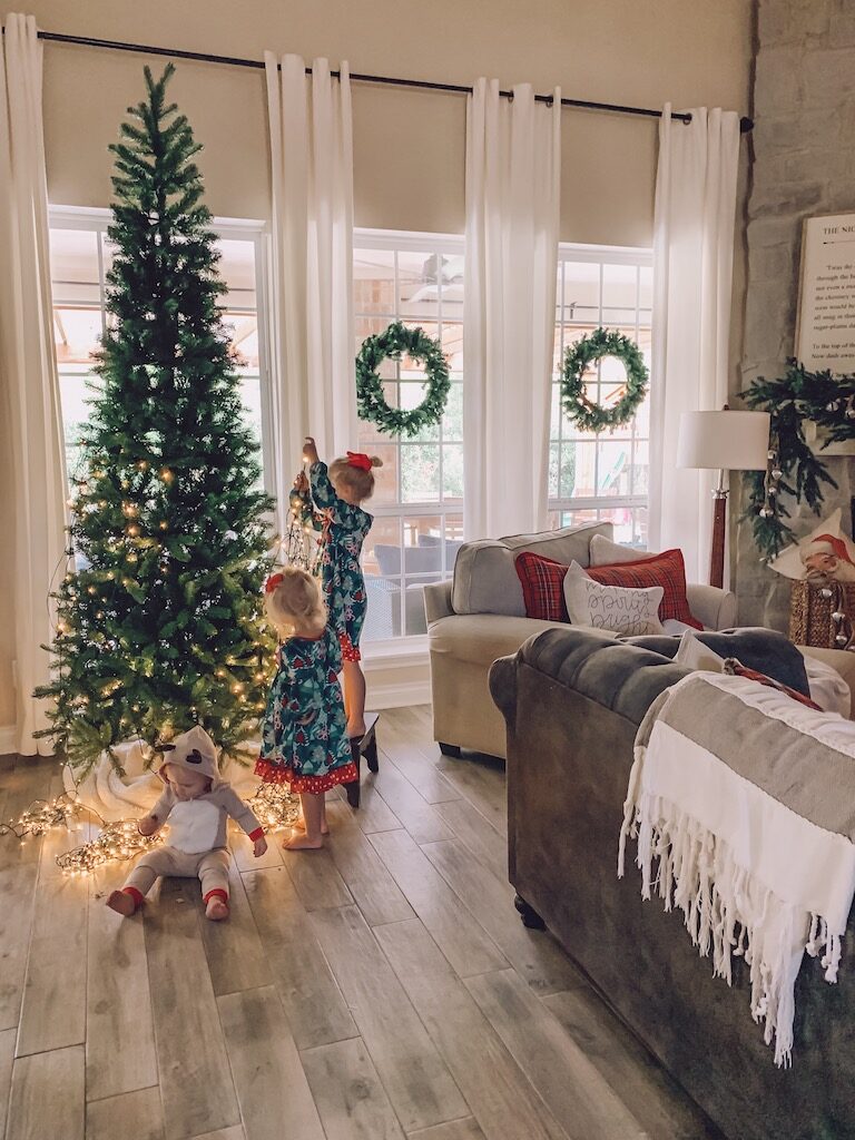 Christmas Tree Decorating Tips To Decorate Like A Pro Life By Leanna