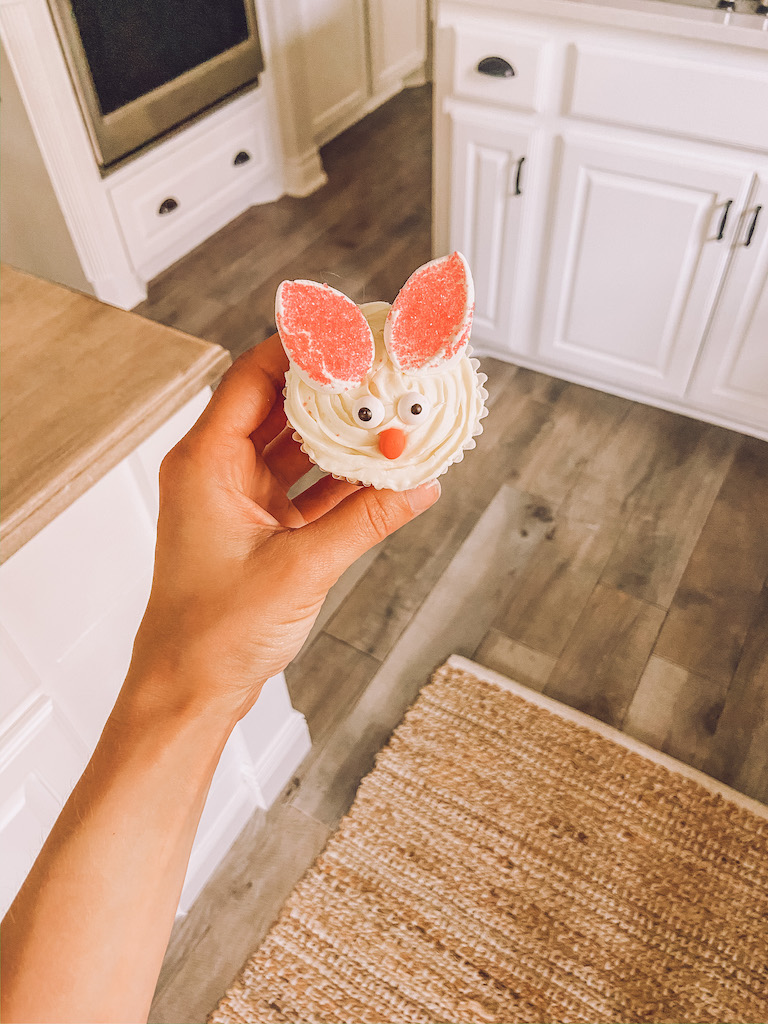 bunny cupcake