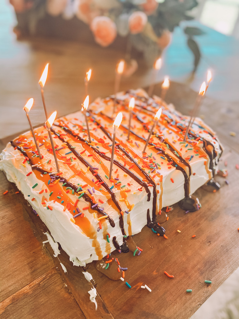 Easy Ice Cream Cake with Ice Cream Sandwiches