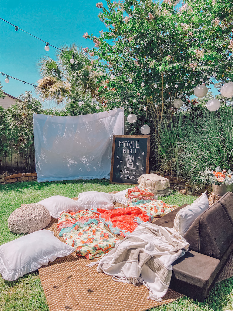 outdoor movie backyard