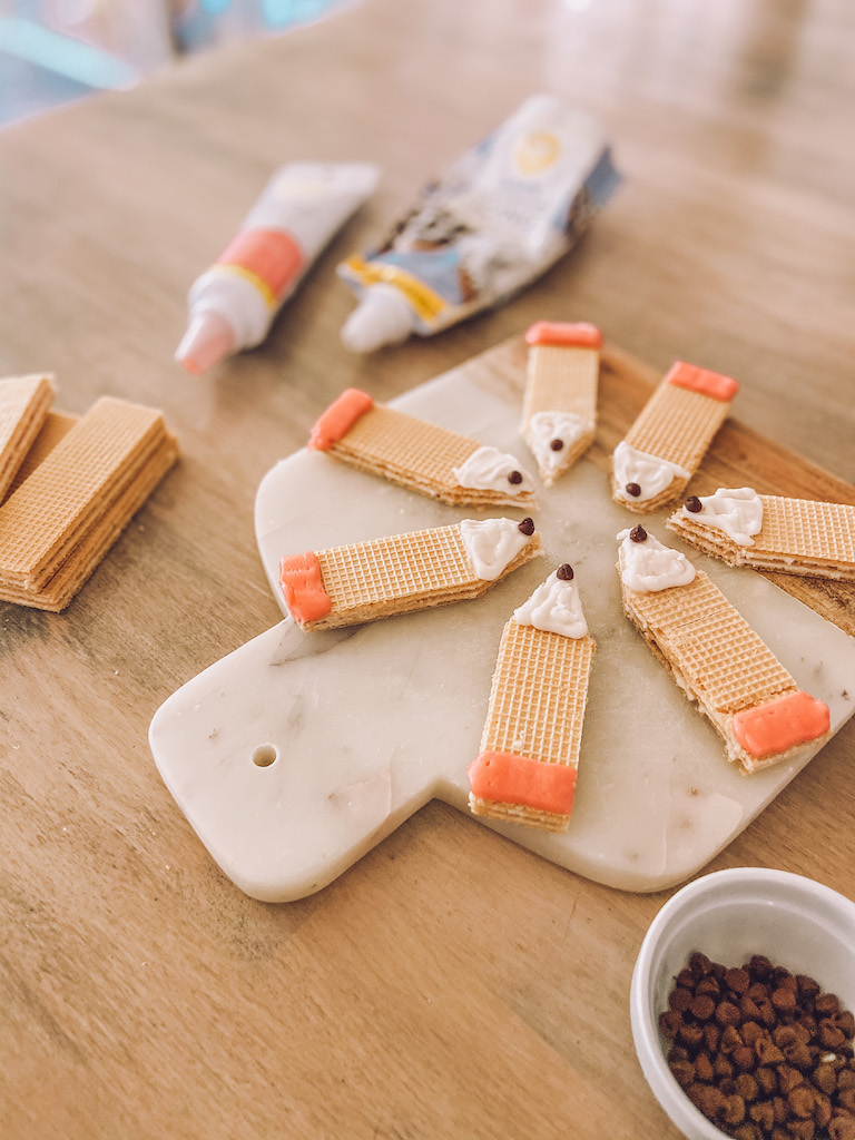 The Surprisingly Simple Donut Christmas Tree That's Beautiful and