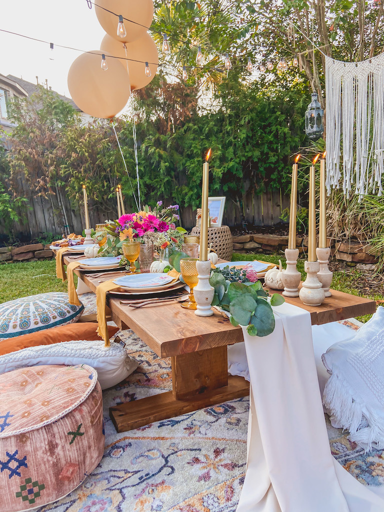 fall tablescape idea outdoor