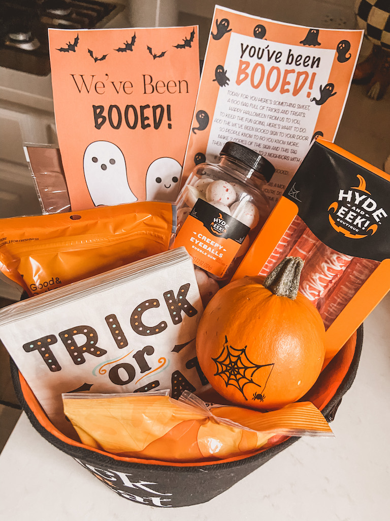 You've Been Booed Halloween Family Activity - The Littles & Me