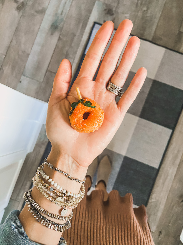 mini pumpkin spice donut