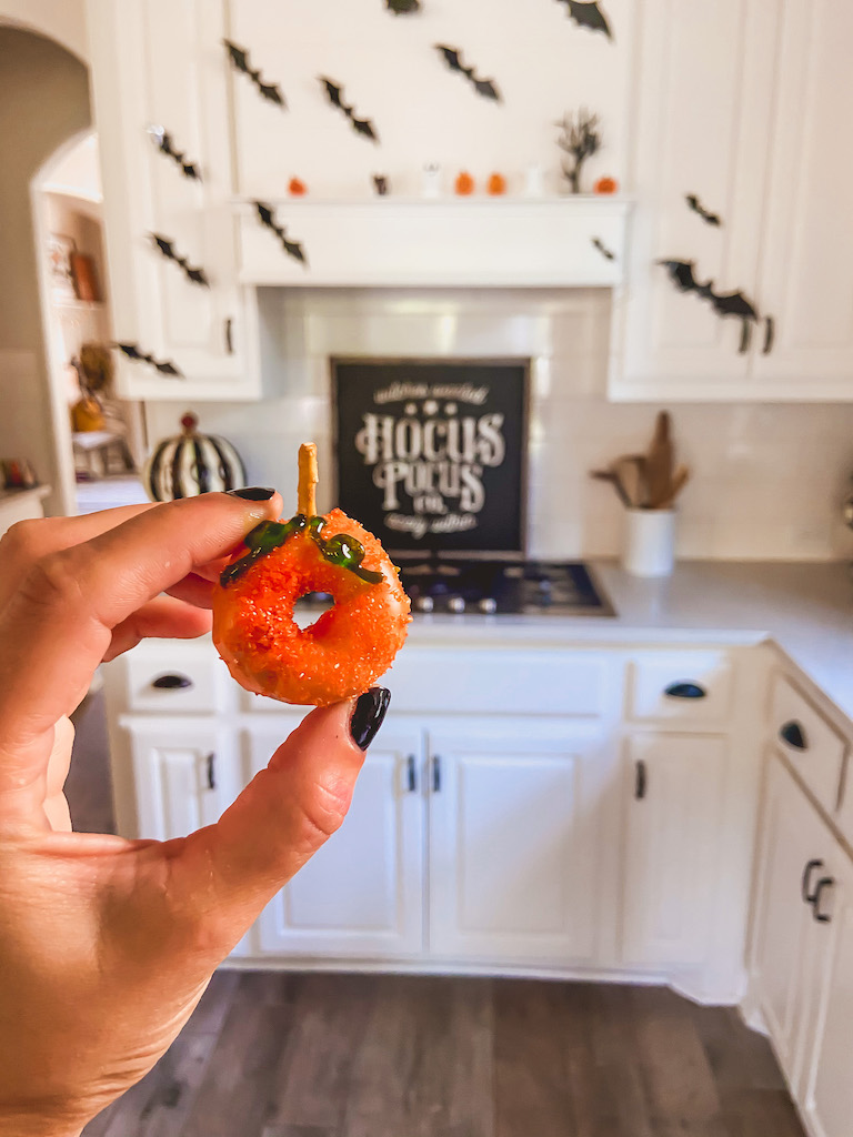 mini pumpkin spice donuts for kids