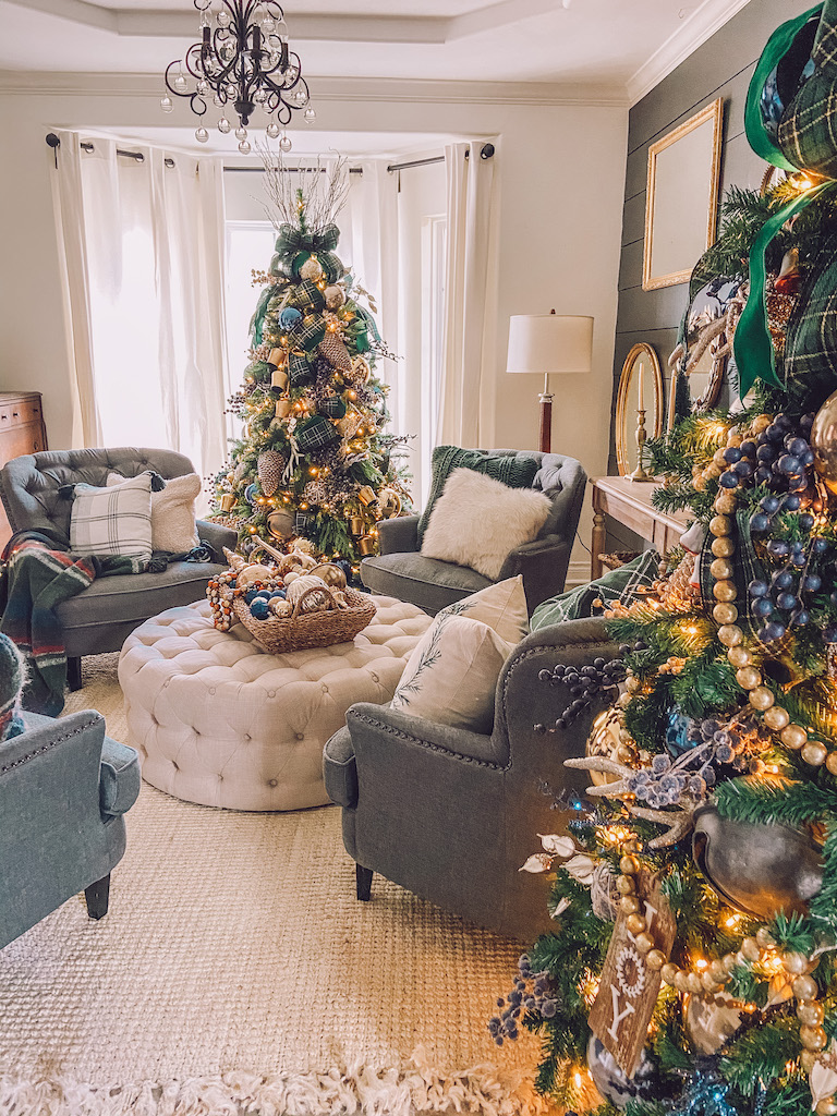 Blue Green and Gold Plaid: A Remarkable Christmas Tree 