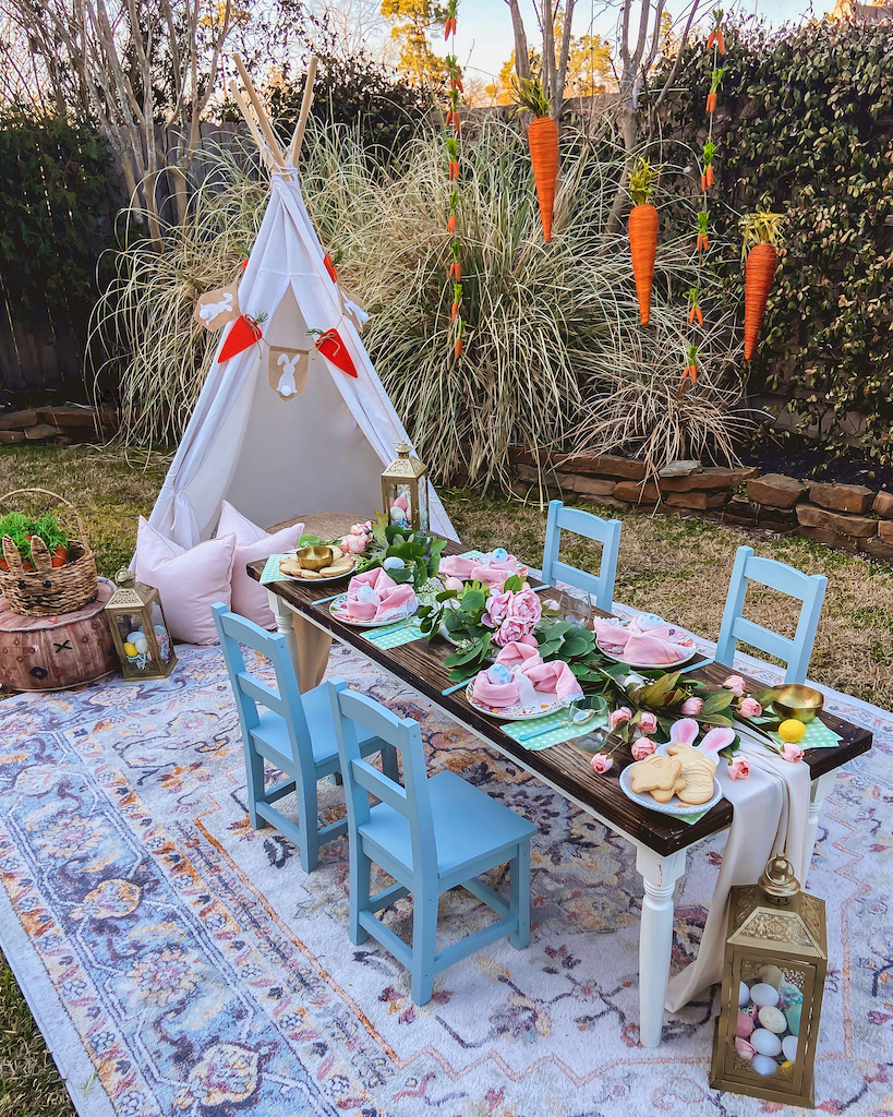 easter kids table decor