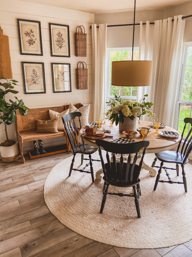 cozy kitchen nook