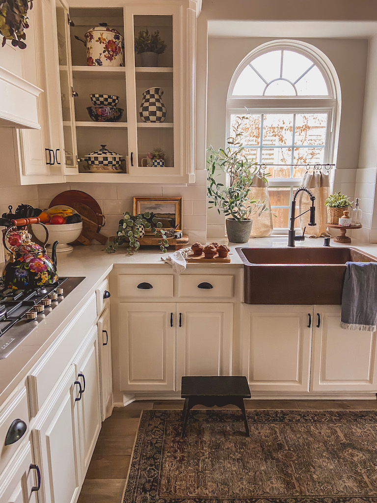 How to Create a Cozy Kitchen: 5 Kitchen Styling Tips