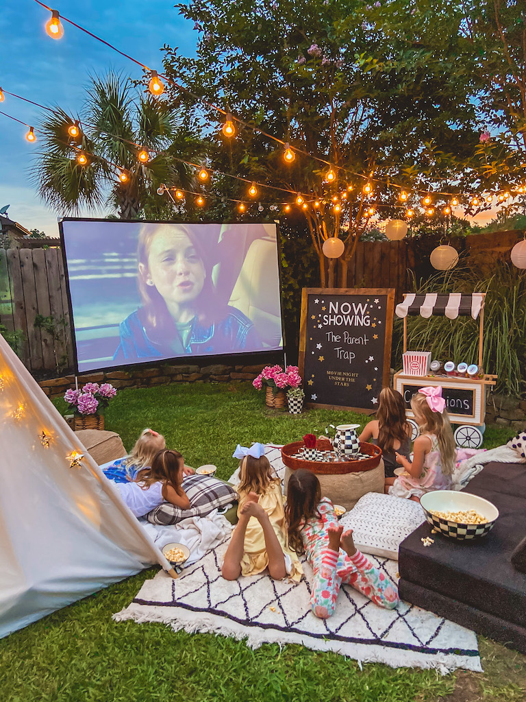 How to Throw and Epic Outdoor Movie night