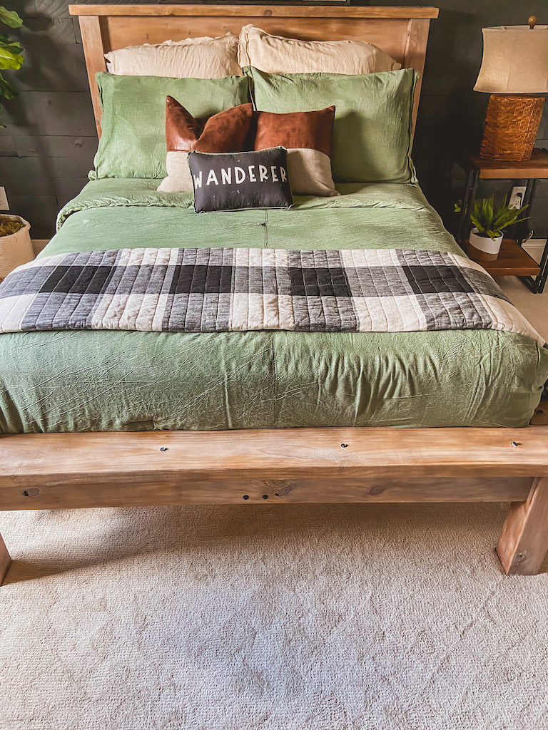 diy farmhouse bed