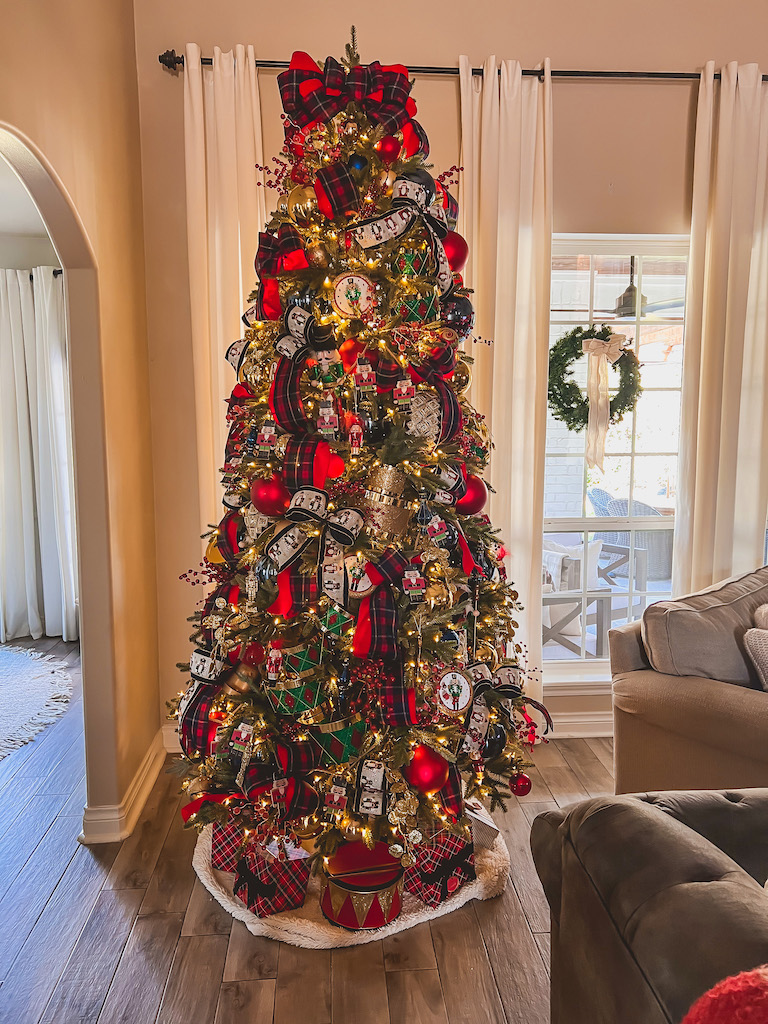 christmas tree ribbon