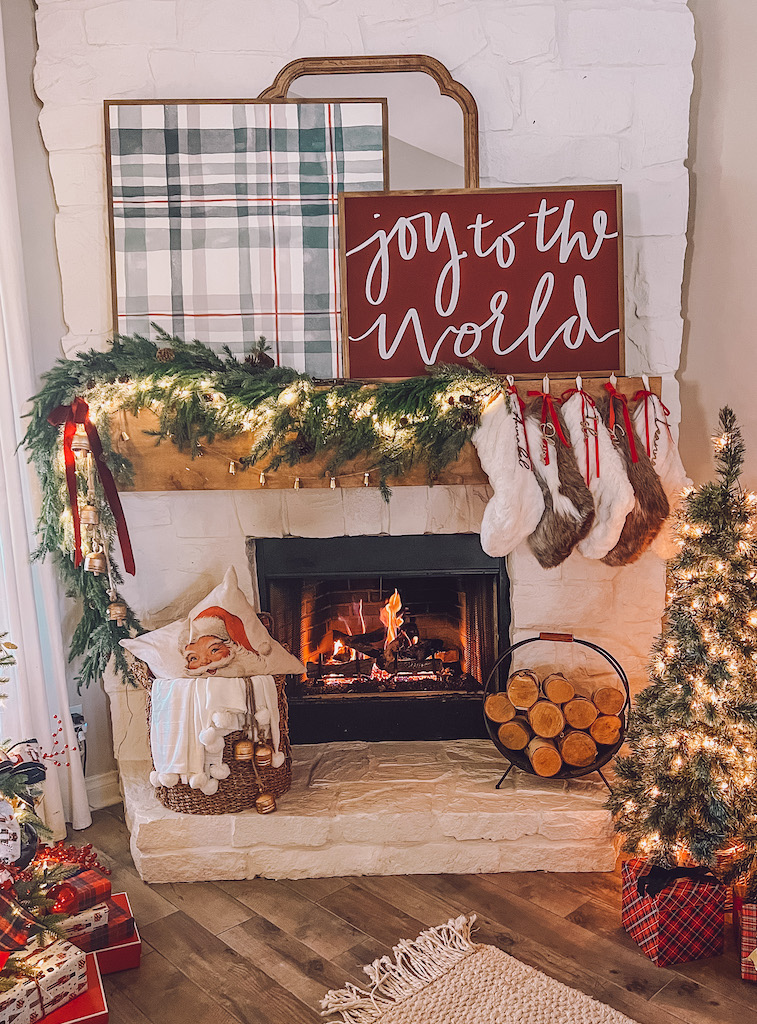 chrismtas mantle