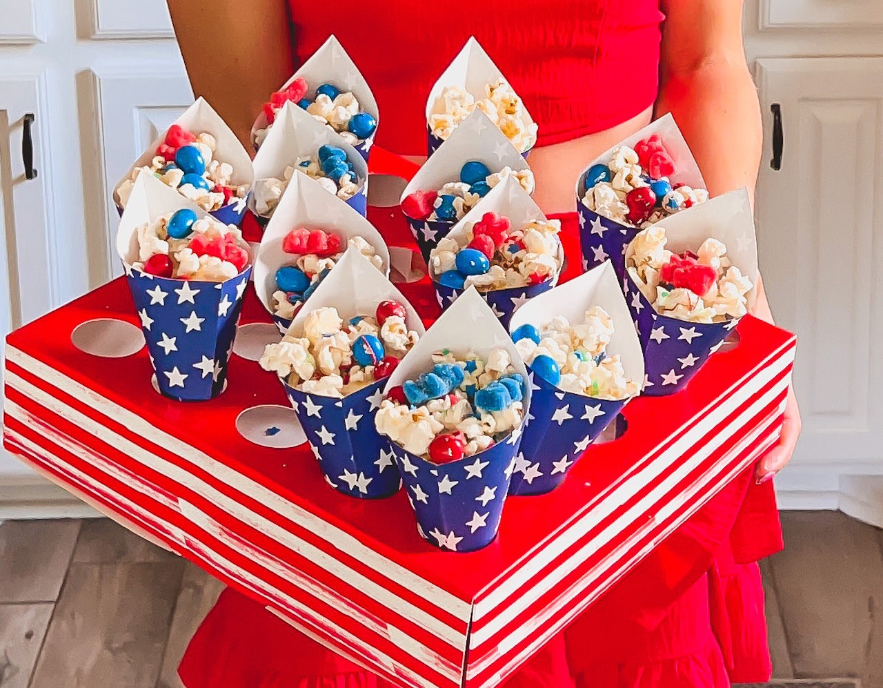 Easy Firecracker Popcorn: A festive 4th of July Treat