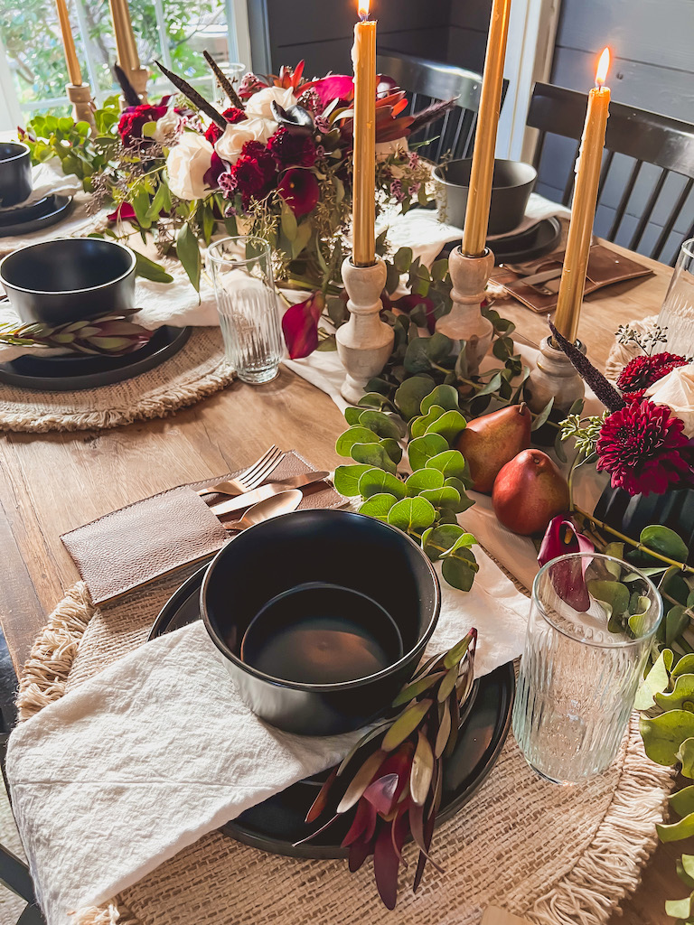 Simple Thanksgiving Table Decor