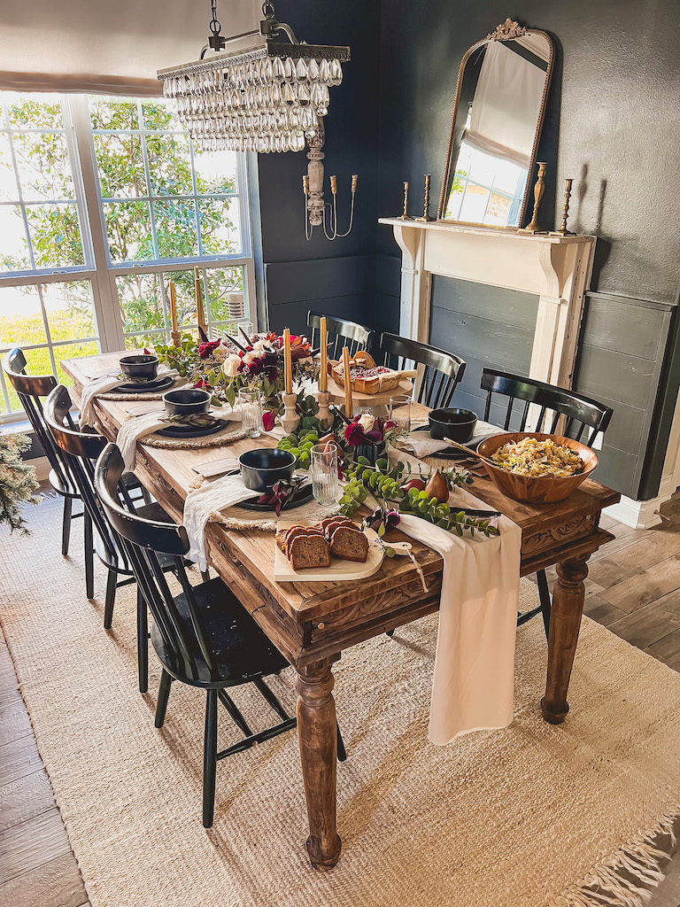 Simple and elegant Thanksgiving Table