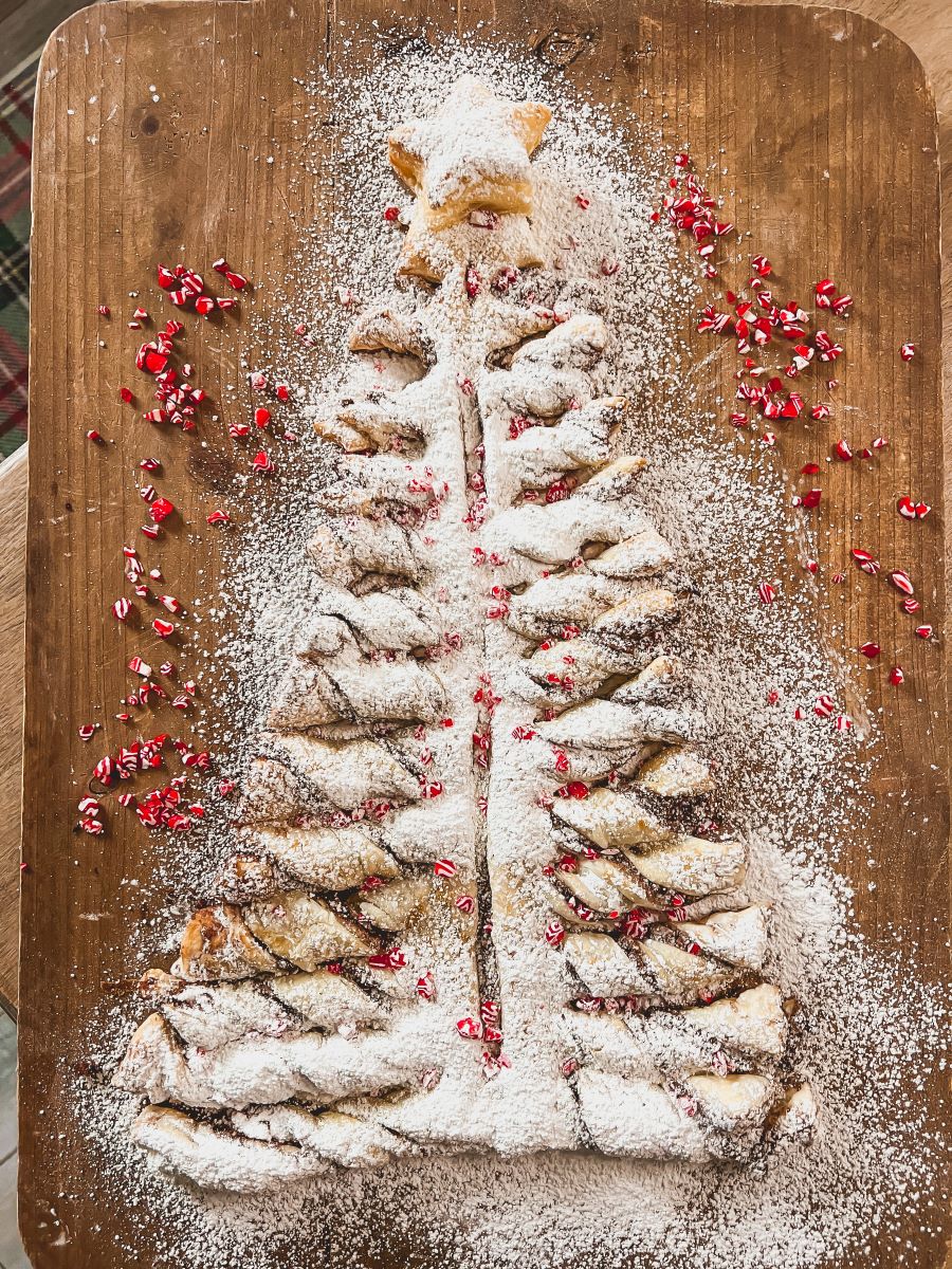 Christmas Tree Pastry with powdered sugar