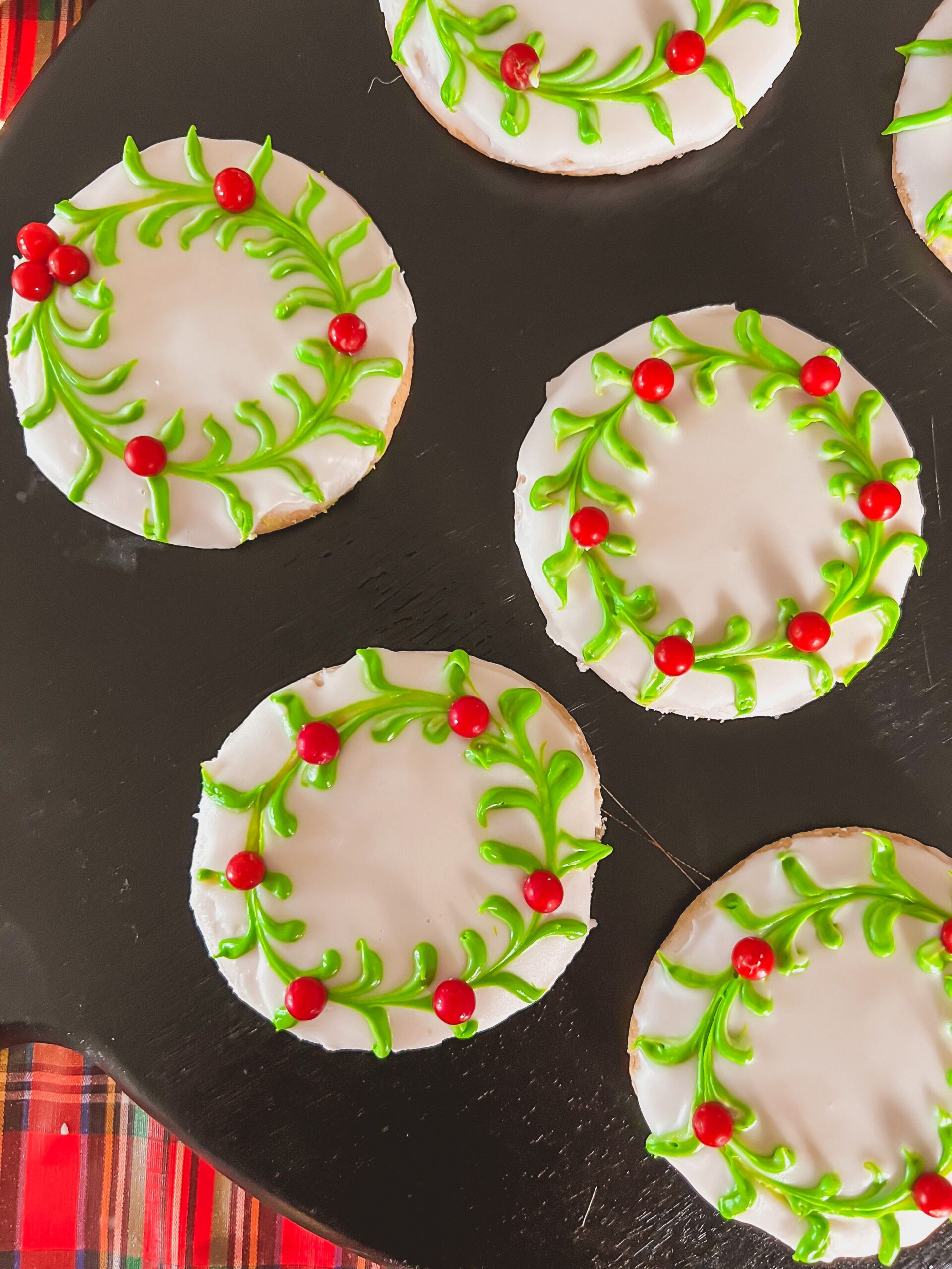 This Cookie Decorating Hack Makes Homemade Treats Look Professional