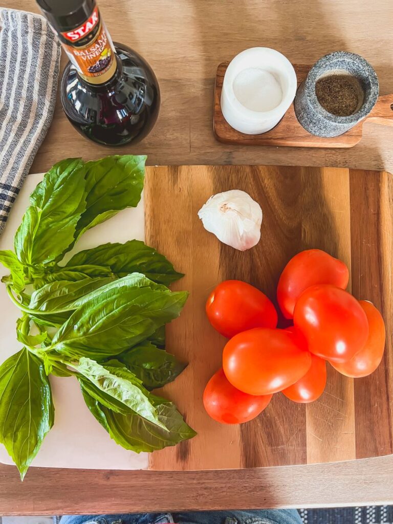 Ingredients for healthy chicken bruschetta