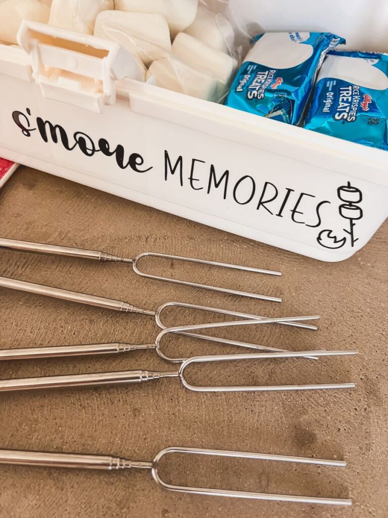 Make the Most of Summer with a S'mores Snackle Box