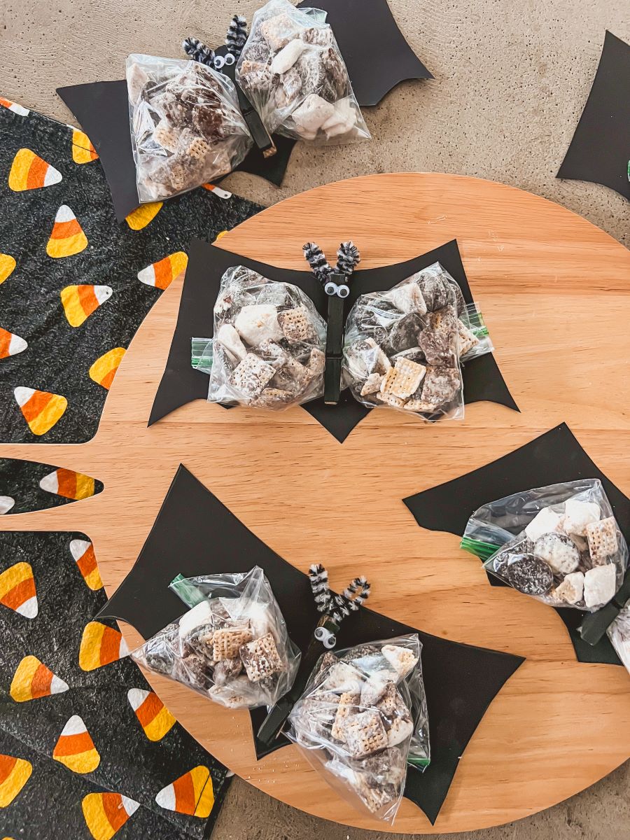How to Make the Cutest Muddy Buddy Bats for Halloween