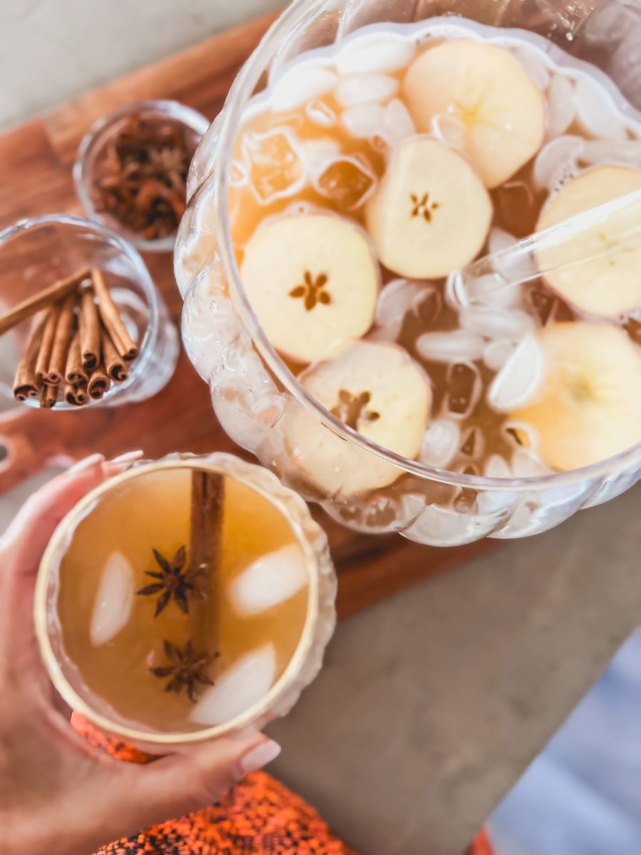 How to Make an Amazing Apple Cider Harvest Punch