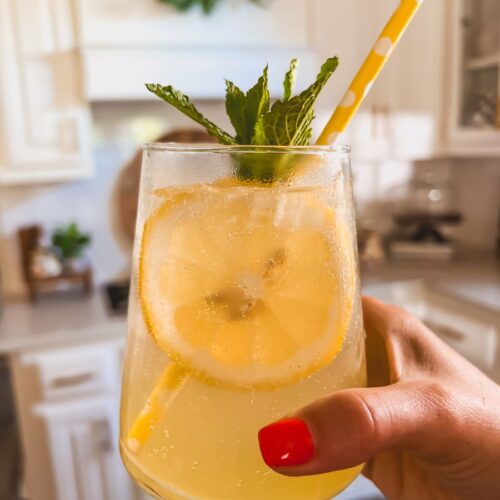 Limoncello Spritz garnished with mint
