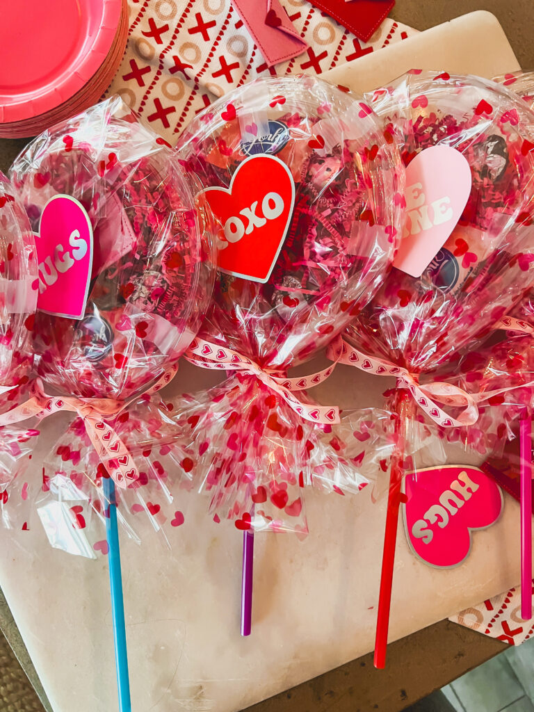 DIY Giant Lollipop Valentines