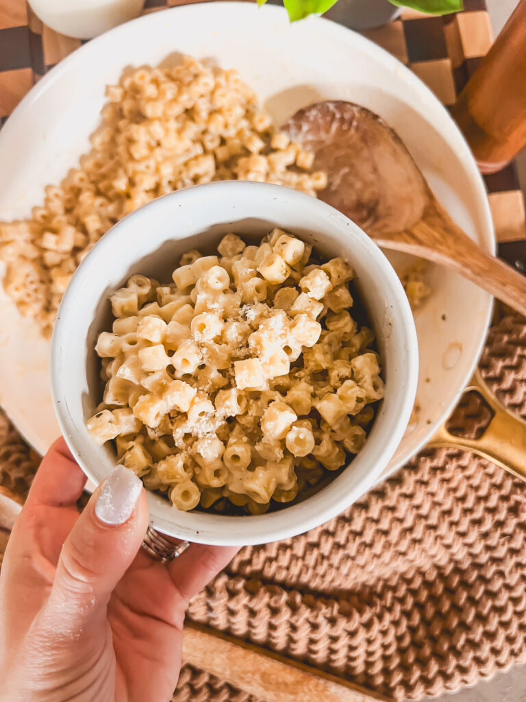 Garlic Pasta in a white bowl