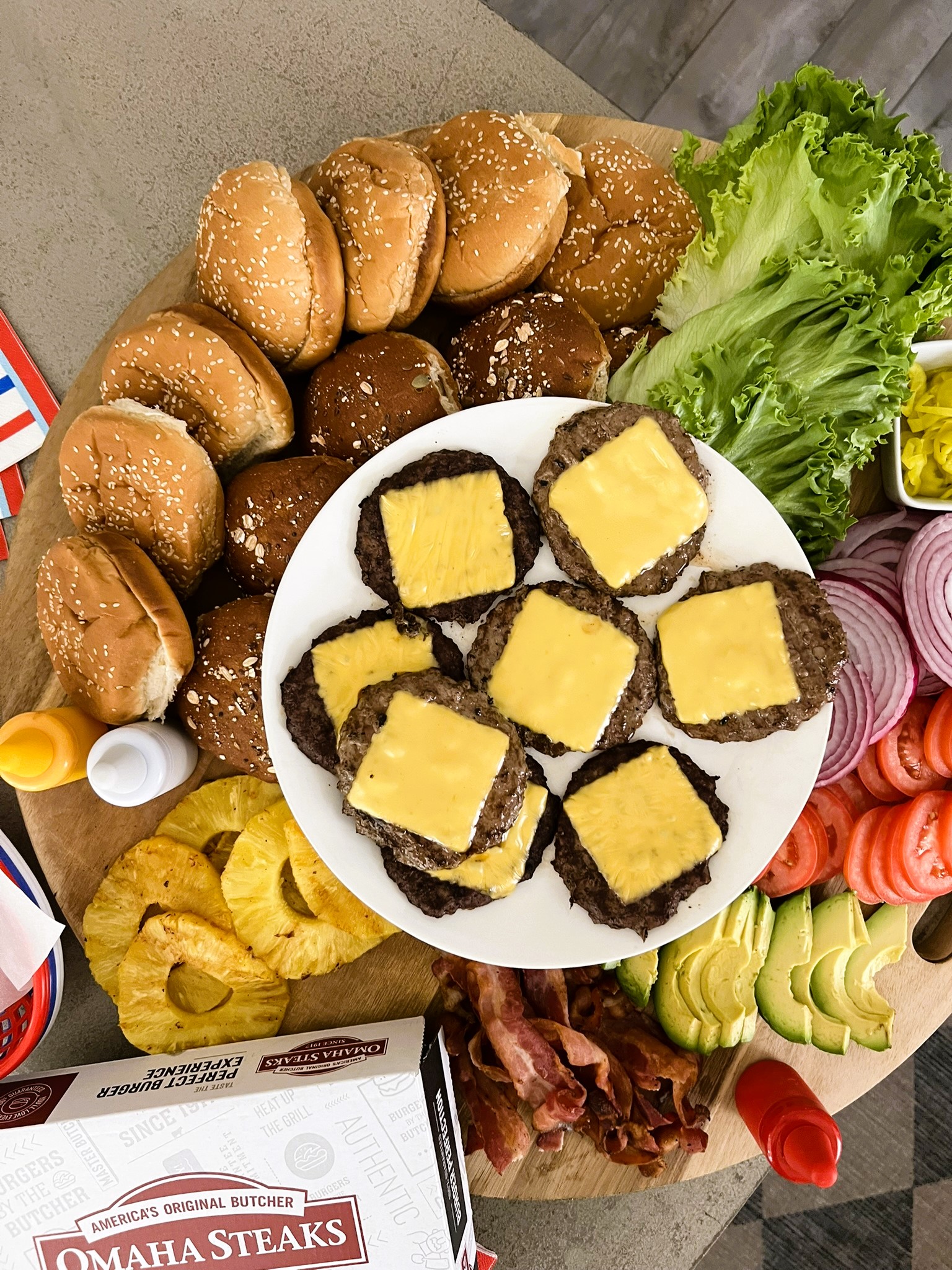 How to Make an Amazing Build-Your-Own Burger Bar!