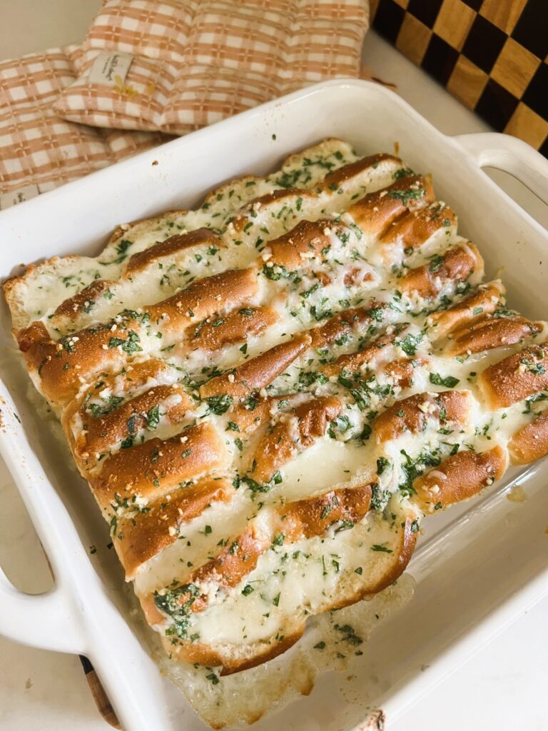 Cheesy Garlic Bread made out of Hawaiian Rolls