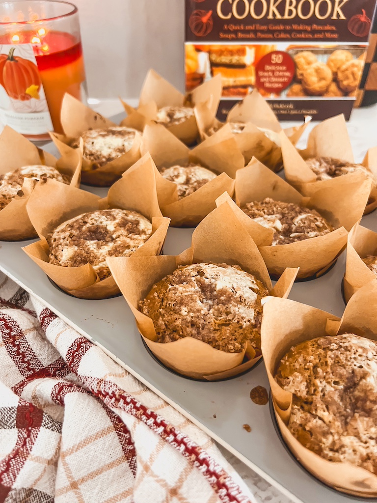 finished pumpkin cheesecake muffins with streusel topping