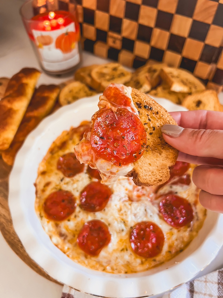 baked cheesy pizza dip fall game day appetizer