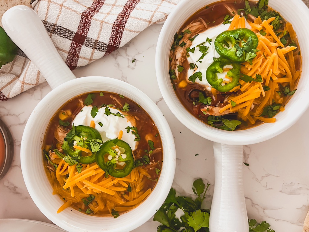 The Best Crockpot Taco Chicken Chili Recipe for Cozy Weeknights