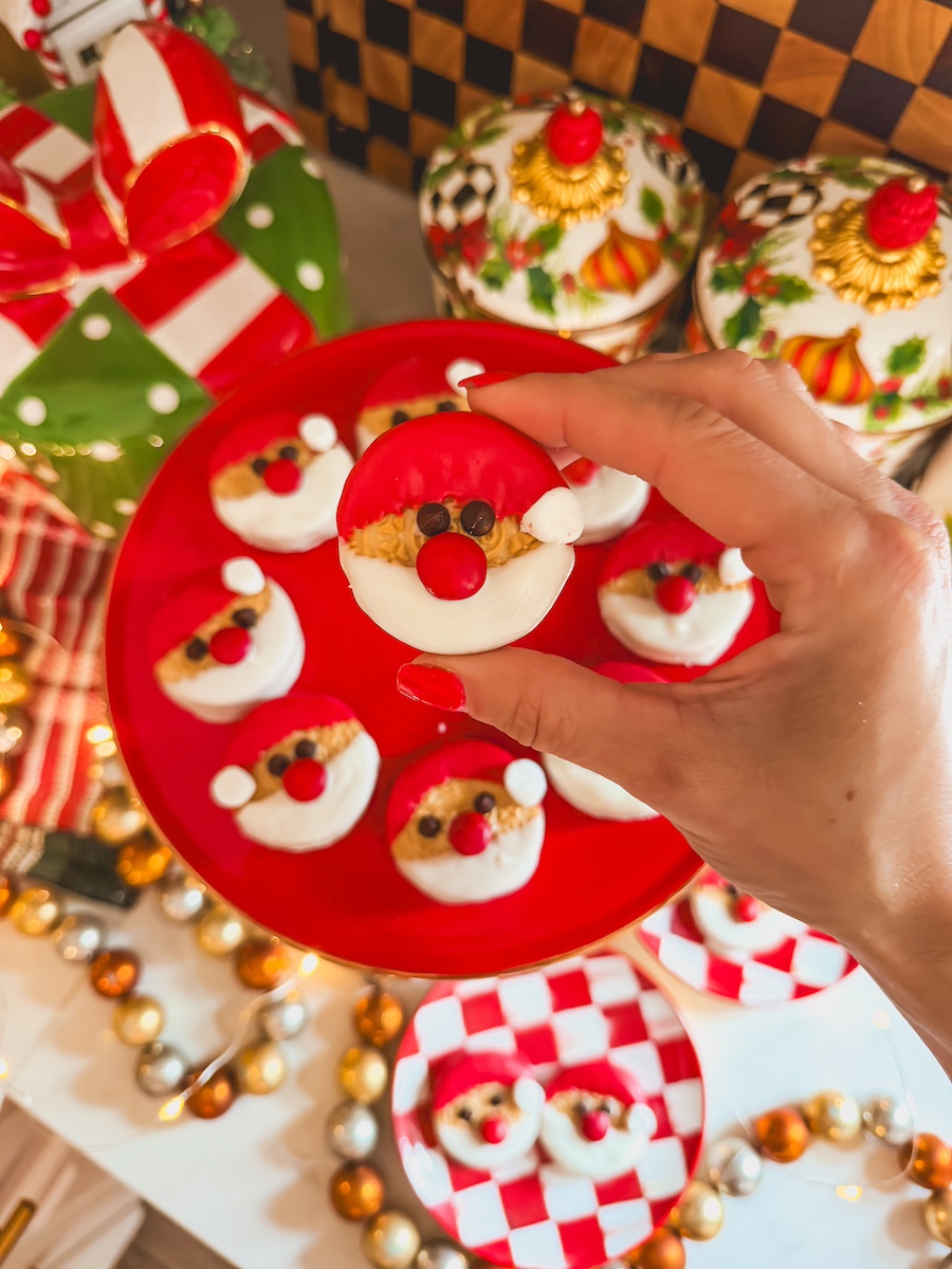 Santa Oreo Cookies