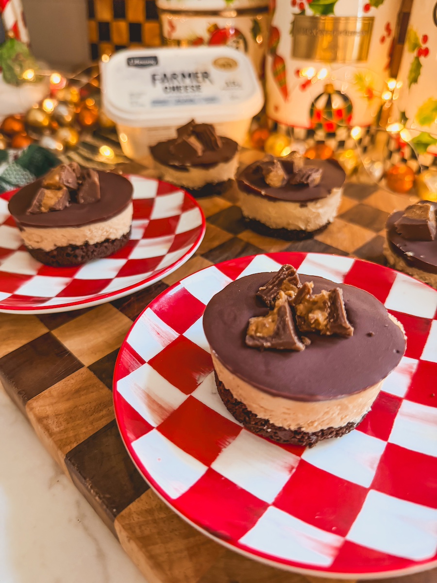 No Bake Peanut Butter Cheesecake Cups