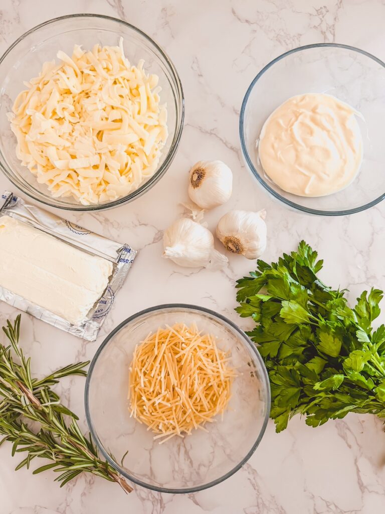 cheesy garlic bread dip ingredients