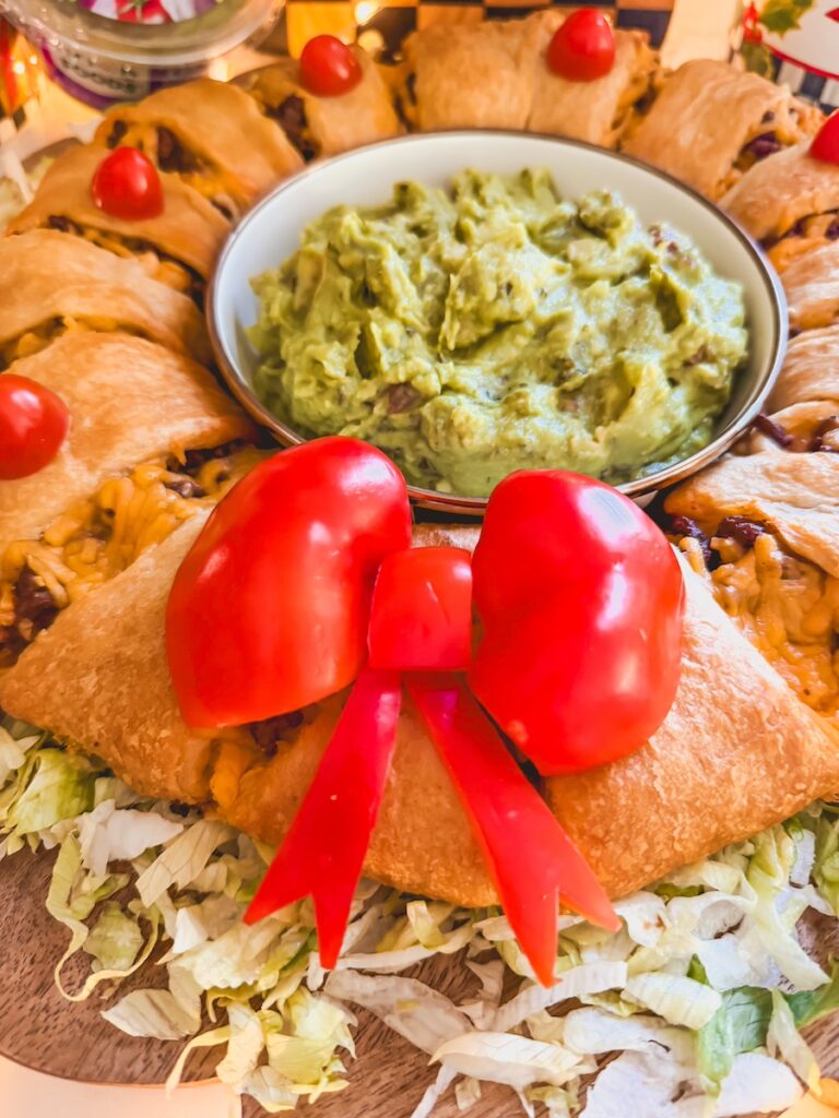 close up of red pepper bow on taco wreath