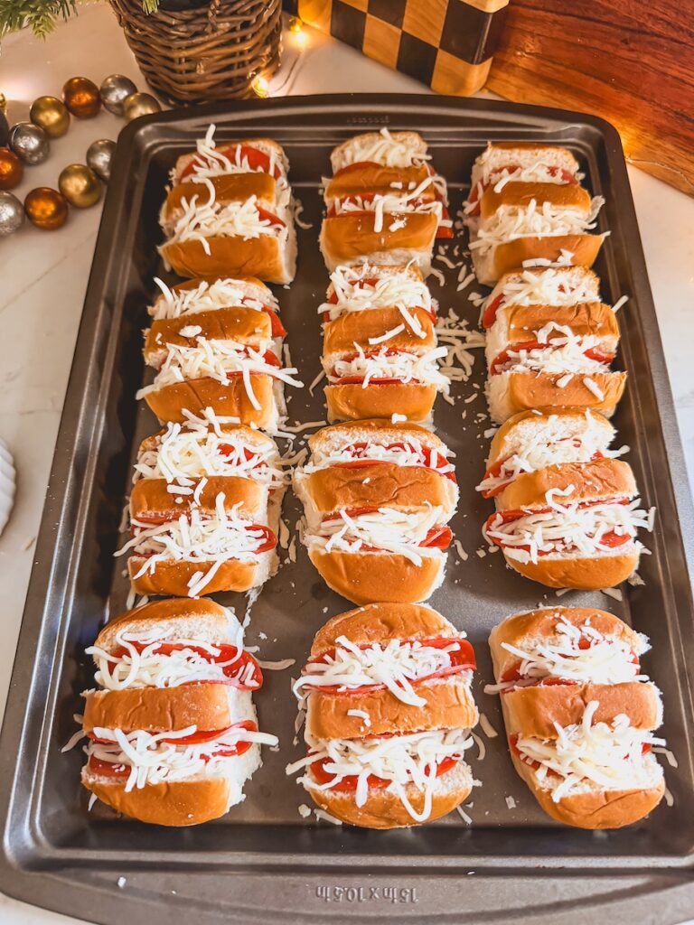 stuff kings hawaiian rolls with cheese