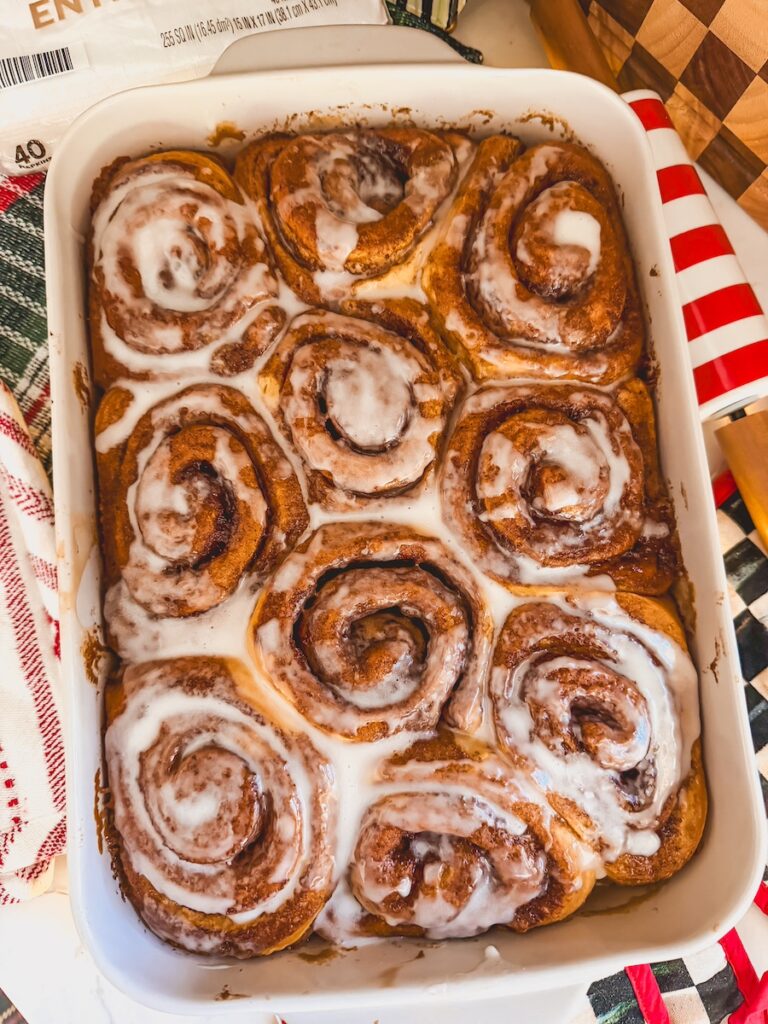 viral gingerbread cinnamon roll hack