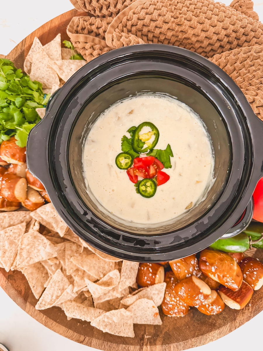 Slow Cooker White Queso Dip (Queso Blanco)