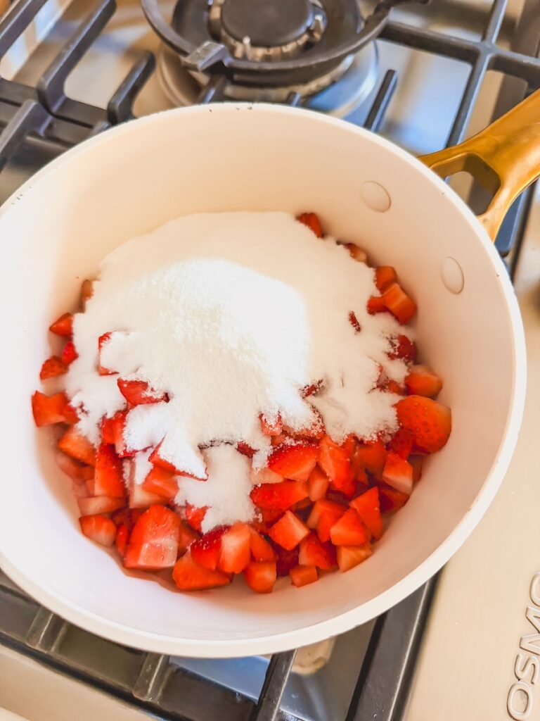 strawberrys and truvia in saucepan