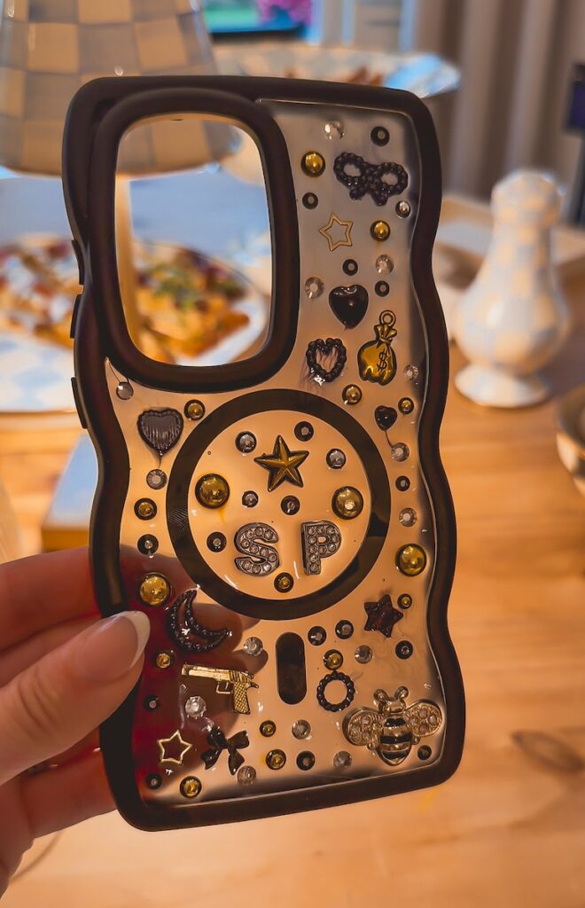 diy resin phone case black and gold